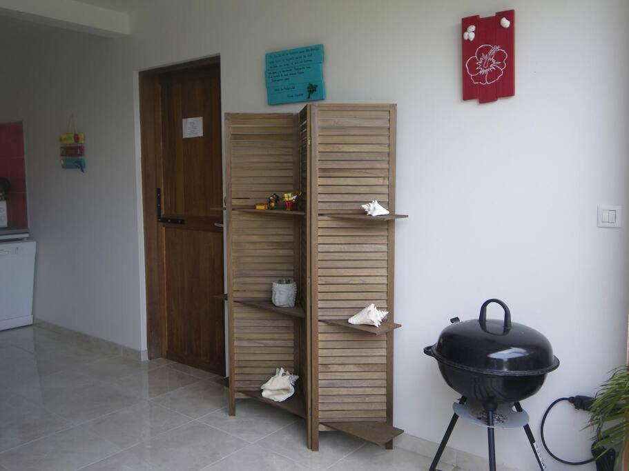 Ti' Papaye Anse A L'Ane Apartment เลส์ทรัวส์-ซีเลต์ ภายนอก รูปภาพ