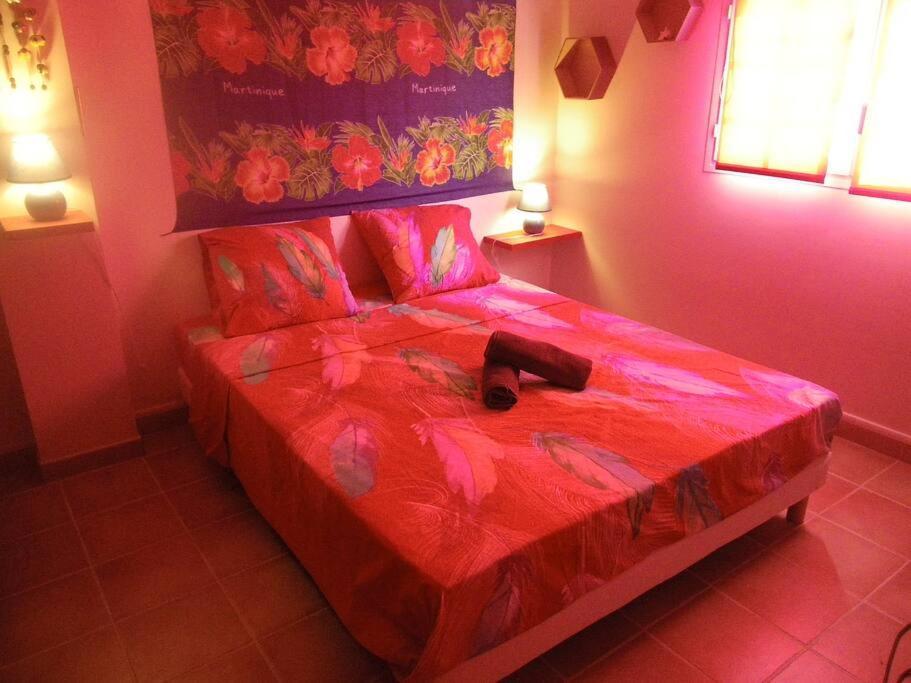 Ti' Papaye Anse A L'Ane Apartment เลส์ทรัวส์-ซีเลต์ ภายนอก รูปภาพ