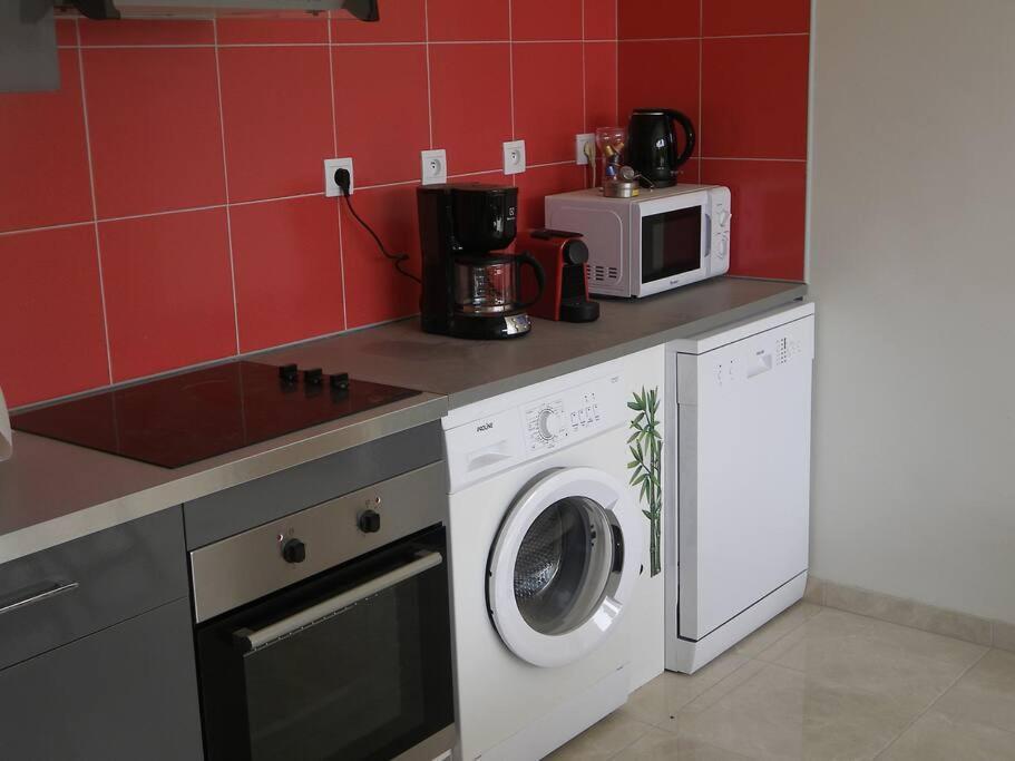 Ti' Papaye Anse A L'Ane Apartment เลส์ทรัวส์-ซีเลต์ ภายนอก รูปภาพ
