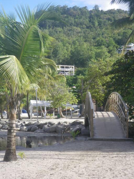 Ti' Papaye Anse A L'Ane Apartment เลส์ทรัวส์-ซีเลต์ ภายนอก รูปภาพ