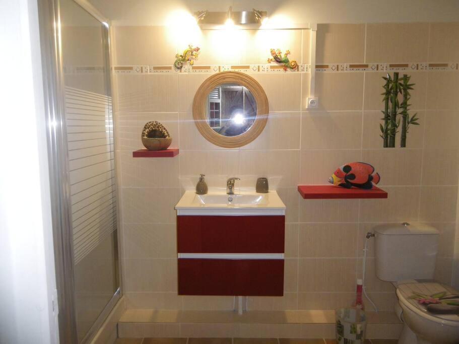 Ti' Papaye Anse A L'Ane Apartment เลส์ทรัวส์-ซีเลต์ ภายนอก รูปภาพ